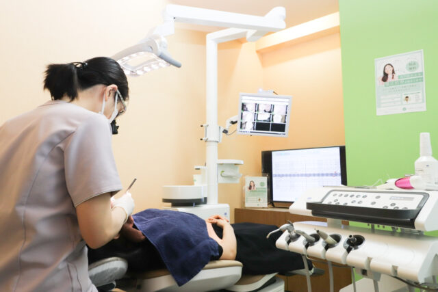 歯科衛生士によるスケーリング